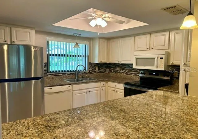 5th image of 2529 Oakleaf Ln #30C, Clearwater, FL 33763 | MLS# TB8543365