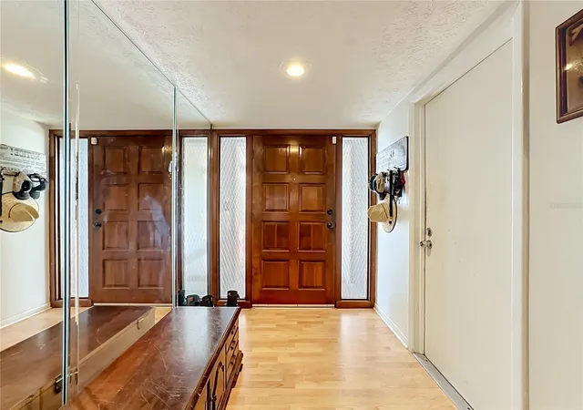 Photo 3 of Single family home for sale at 118 Euclid Loop, Seffner, FL 33584 | MLS# TB8543371 | Listing updated on 2026-09-21