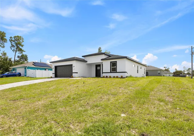 Photo 3 of Single family home for sale at 15684 Sw 23Rd Court Rd, Ocala, FL 34473 | MLS# O6437350 | Listing updated on 2026-08-29