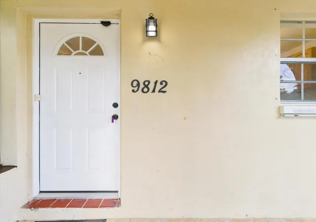 Photo 2 of Single family home for sale at 9812 85th Way, Seminole, FL 33777 | MLS# TB8543372 | Listing updated on 2026-09-06