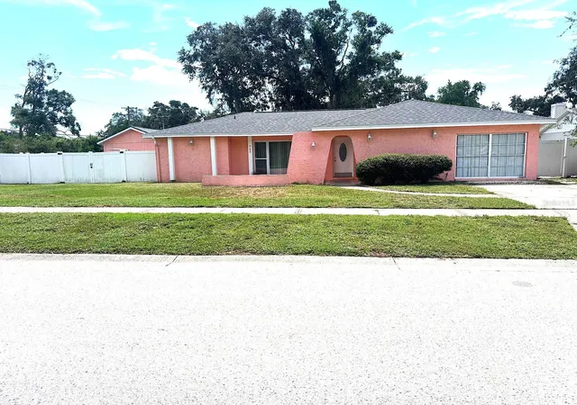 Photo 2 of Single family home for sale at 902 Samy Dr, Tampa, FL 33613 | MLS# TB8543373 | Listing updated on 2026-09-24