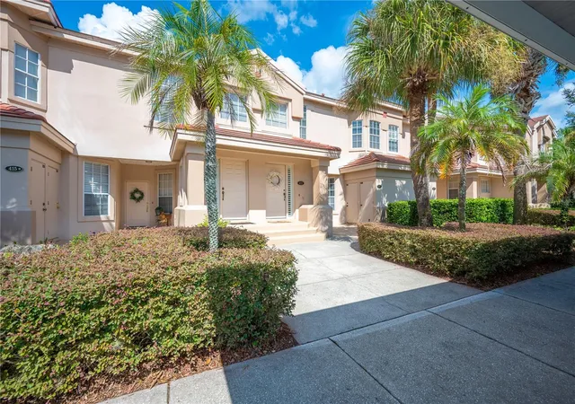 Condo for sale at 411 Enclave Pl #411, LAKELAND, FL 33803 | MLS# L4964639