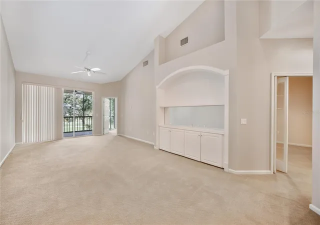 Photo 4 of Condo for sale at 411 Enclave Pl #411, Lakeland, FL 33803 | MLS# L4964639 | Listing updated on 2026-09-26