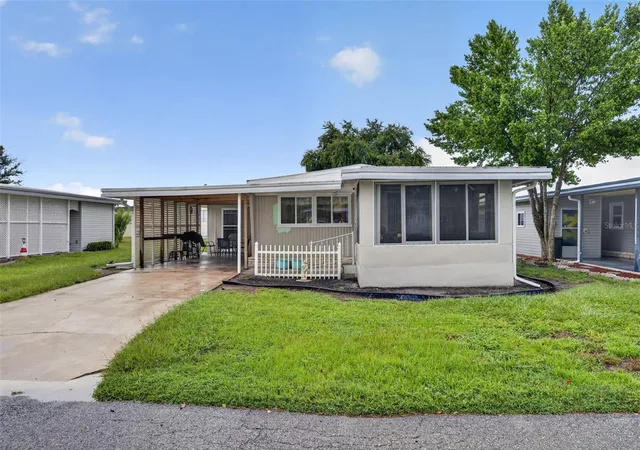 Photo 1 of Manufactured home for sale at 219 Paradise S, Leesburg, FL 34788 | MLS# G5117083 | Listing updated on 2026-09-01