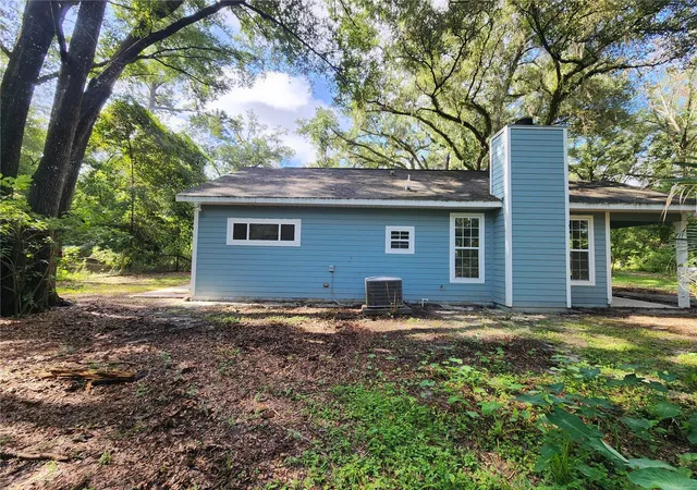 Photo 3 of Single family home for sale at 8909 Se 2Nd Street Rd, Trenton, FL 32693 | MLS# OM731276 | Listing updated on 2026-10-20