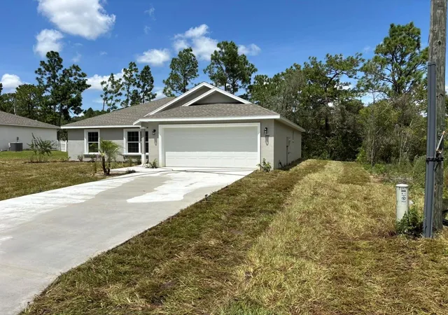 Photo 2 of Sale Pending at 1997 W Riley Dr, Dunnellon, FL 34434 | MLS# G5117086 | Listing updated on 2026-09-04