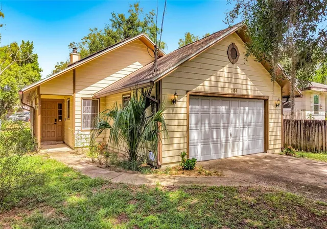 Photo 1 of Single family home for sale at 7104 Bledsoe Ave, Orlando, FL 32810 | MLS# O6437360 | Listing updated on 2026-09-21