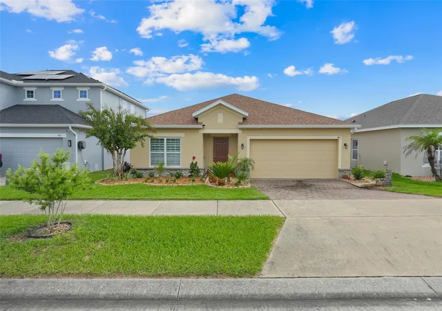 Photo 2 of Single family home for sale at 491 Kestrel Dr, Groveland, FL 34736 | MLS# G5117089 | Listing updated on 2026-09-01