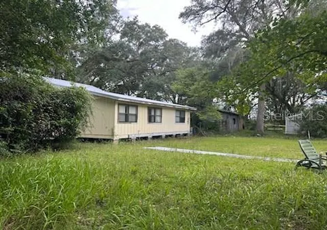 Photo 3 of Single family home for sale at 5040 Se 3Rd Ln, Trenton, FL 32693 | MLS# A4704339 | Listing updated on 2026-10-05