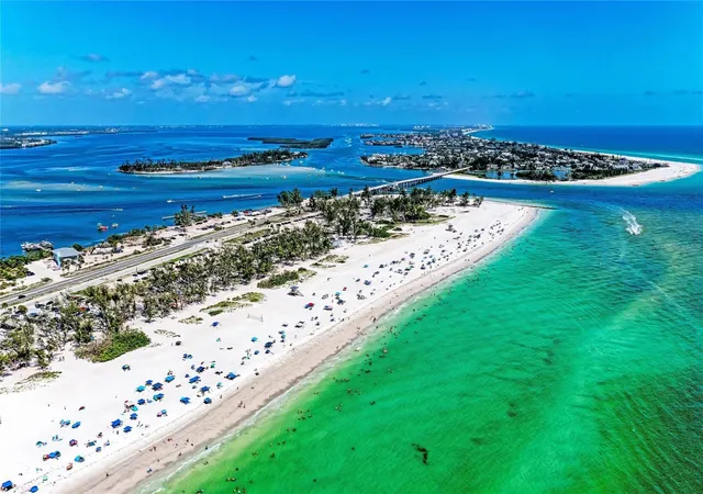 2nd image of 707 Saint Judes Dr S, LONGBOAT KEY, FL 34228