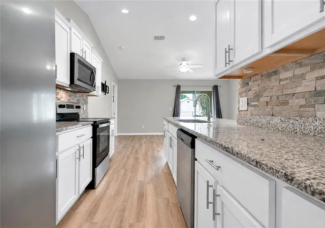 Photo 4 of Single family home for sale at 1185 Fairview Ave, Bartow, FL 33830 | MLS# L4964644 | Listing updated on 2026-08-31