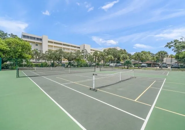 Photo 38 of Condo for sale at 1600 Cove Ii Pl #412, Sarasota, FL 34242 | MLS# A4704350 | Listing updated on 2026-08-29