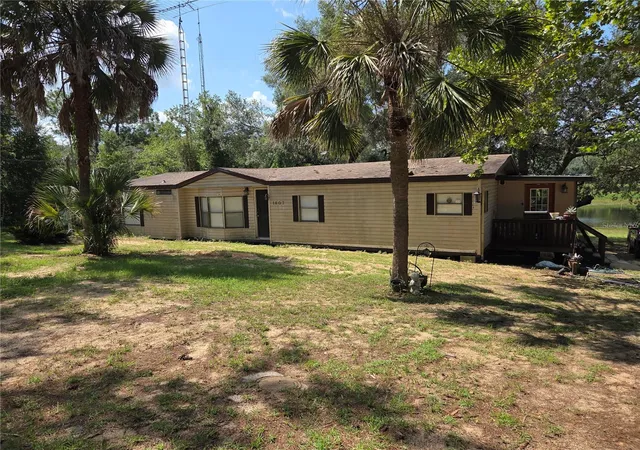 Photo 1 of Manufactured home for sale at 1607 Twin Lakes Blvd, Interlachen, FL 32148 | MLS# TB8543412 | Listing updated on 2026-08-31