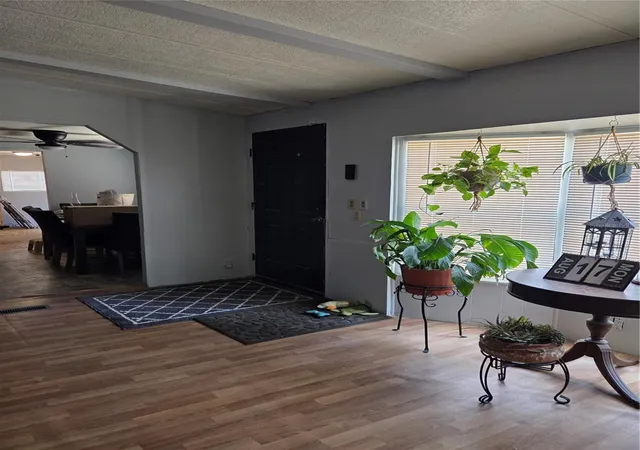 Photo 3 of Manufactured home for sale at 1607 Twin Lakes Blvd, Interlachen, FL 32148 | MLS# TB8543412 | Listing updated on 2026-08-31