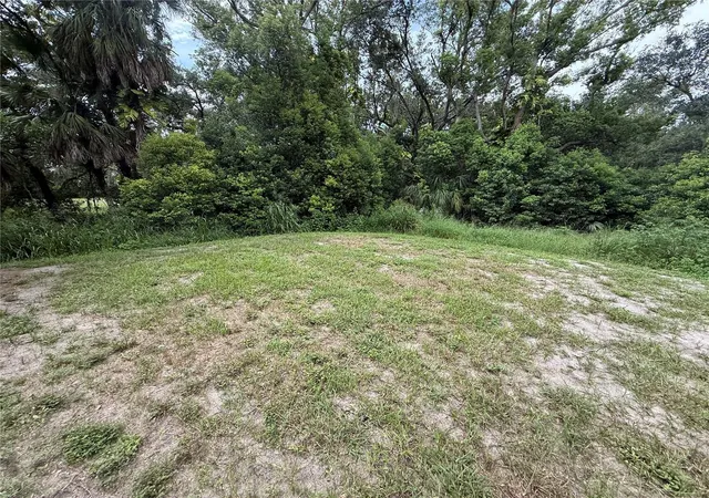 Photo 23 of Single family home for sale at 1752 Colding Dr, Ruskin, FL 33570 | MLS# TB8543419 | Listing updated on 2026-08-29