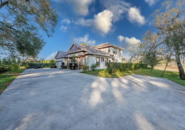 Photo 1 of Single family home for sale at 9606 Ripley Rd, Thonotosassa, FL 33592 | MLS# TB8543420 | Listing updated on 2026-09-01