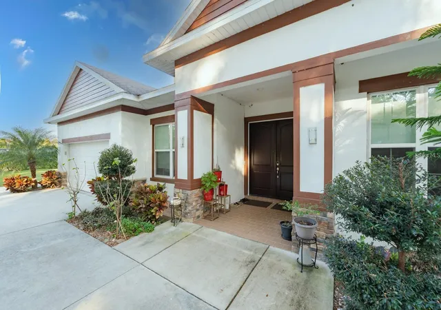 Photo 4 of Single family home for sale at 9606 Ripley Rd, Thonotosassa, FL 33592 | MLS# TB8543420 | Listing updated on 2026-09-01