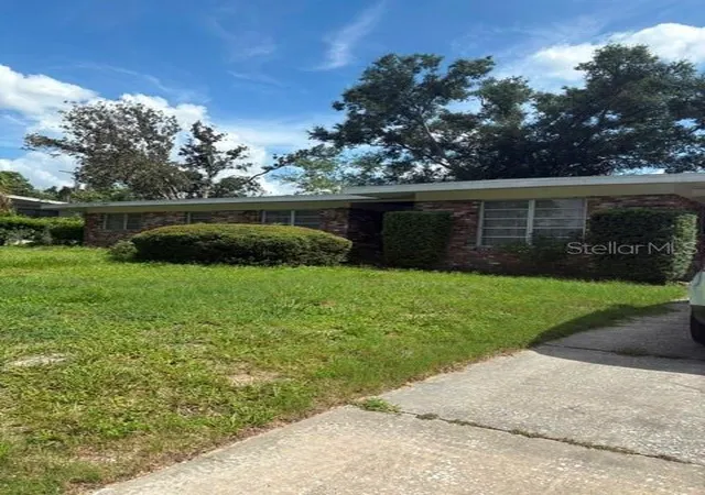Single family home for sale at 211 Druid Hills Rd, TEMPLE TERRACE, FL 33617 | MLS# TB8543423
