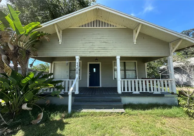 Photo 1 of Single family home for sale at 1308 E Frierson Ave, Tampa, FL 33603 | MLS# R4911904 | Listing updated on 2026-08-31