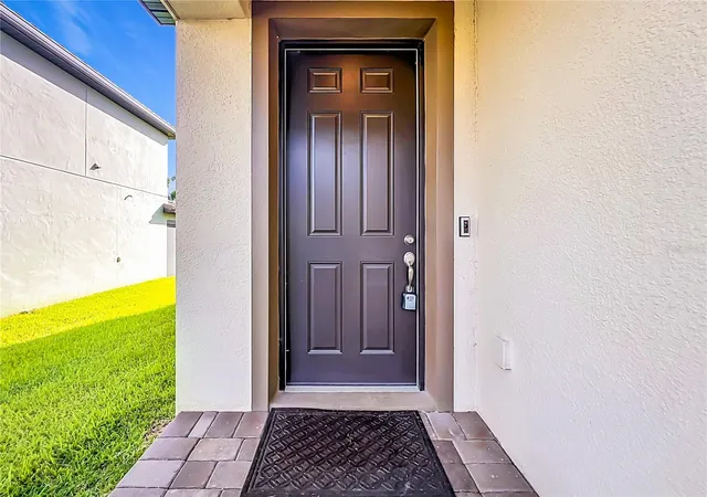 Photo 3 of Single family home for sale at 2471 Sky Stone Ct, Oakland, FL 34787 | MLS# S5156522 | Listing updated on 2026-08-29