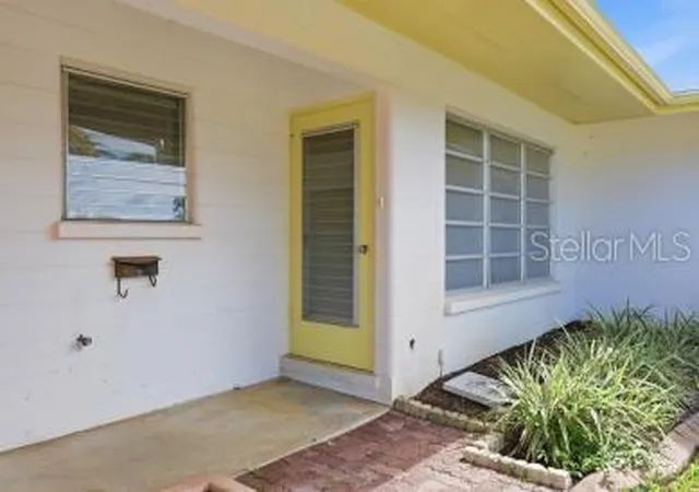 Photo 3 of Sale Pending at 224 Fiesole St, Venice, FL 34285 | MLS# A4704365 | Listing updated on 2026-10-12