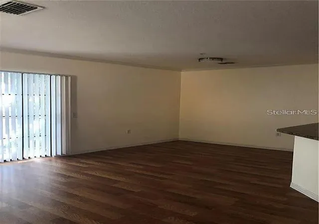 Photo 2 of Townhouse for sale at 6129 Metrowest Blvd #101, Orlando, FL 32835 | MLS# O6437410 | Listing updated on 2026-08-29
