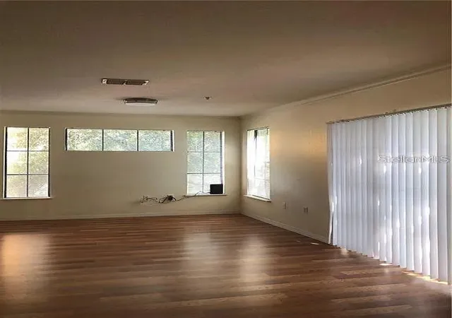 Photo 4 of Townhouse for sale at 6129 Metrowest Blvd #101, Orlando, FL 32835 | MLS# O6437410 | Listing updated on 2026-08-29