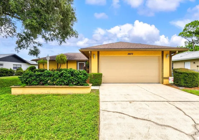 Photo 1 of Single family home for sale at 3977 Lemonwood Dr, Sarasota, FL 34232 | MLS# A4704367 | Listing updated on 2026-09-10