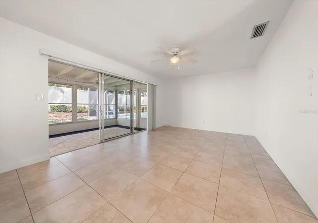 4th image of 1972 Sever Dr Dr, Clearwater, FL 33764 | MLS# TB8543443