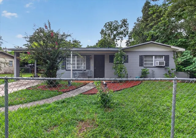 Photo 3 of Single family home for sale at 21385 Lehouier Dr, Brooksville, FL 34601 | MLS# TB8543444 | Listing updated on 2026-09-01