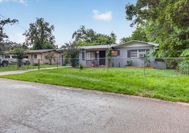 Photo 5 of Single family home for sale at 21385 Lehouier Dr, Brooksville, FL 34601 | MLS# TB8543444 | Listing updated on 2026-09-01
