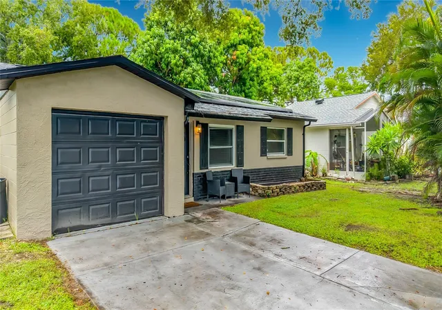 Photo 2 of Single family home for sale at 8320 43rd Wy N, Pinellas Park, FL 33781 | MLS# TB8543450 | Listing updated on 2026-09-24