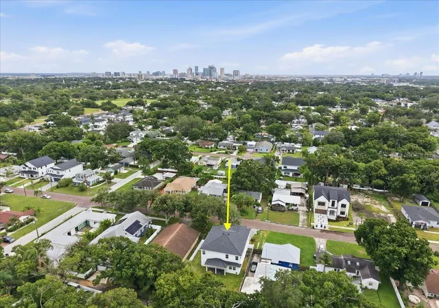 Photo 1 of Single family home for sale at 807 W Kentucky Ave, Tampa, FL 33603 | MLS# TB8543458 | Listing updated on 2026-09-17