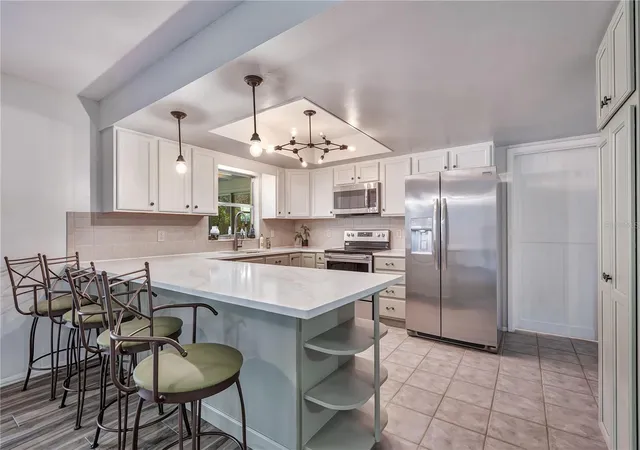 Photo 3 of Single family home for sale at 3823 Quando Dr, Belle Isle, FL 32812 | MLS# O6437420 | Listing updated on 2026-09-13
