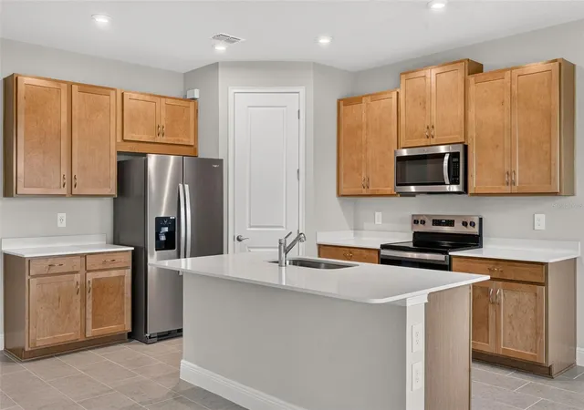 Photo 4 of Sale Pending at 12443 49Th St E, Parrish, FL 34219 | MLS# TB8543476 | Listing updated on 2026-10-26