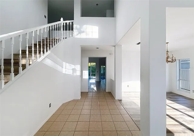 Photo 4 of Single family home for sale at 9122 Rockrose Dr, Tampa, FL 33647 | MLS# TB8543486 | Listing updated on 2026-09-27