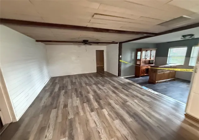 Photo 3 of Single family home for sale at 1806 N Waterman Dr, Valrico, FL 33594 | MLS# TB8543488 | Listing updated on 2026-10-06