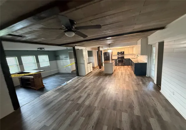 Photo 4 of Single family home for sale at 1806 N Waterman Dr, Valrico, FL 33594 | MLS# TB8543488 | Listing updated on 2026-10-06