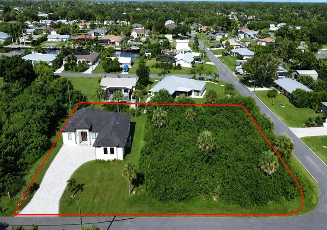 Photo 2 of Single family home for sale at 4317 Meager Cir, Port Charlotte, FL 33948 | MLS# C7530100 | Listing updated on 2026-09-01