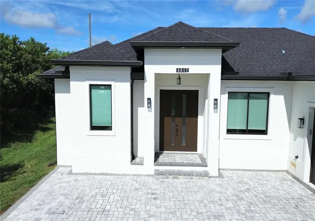 Photo 3 of Single family home for sale at 4317 Meager Cir, Port Charlotte, FL 33948 | MLS# C7530100 | Listing updated on 2026-09-01