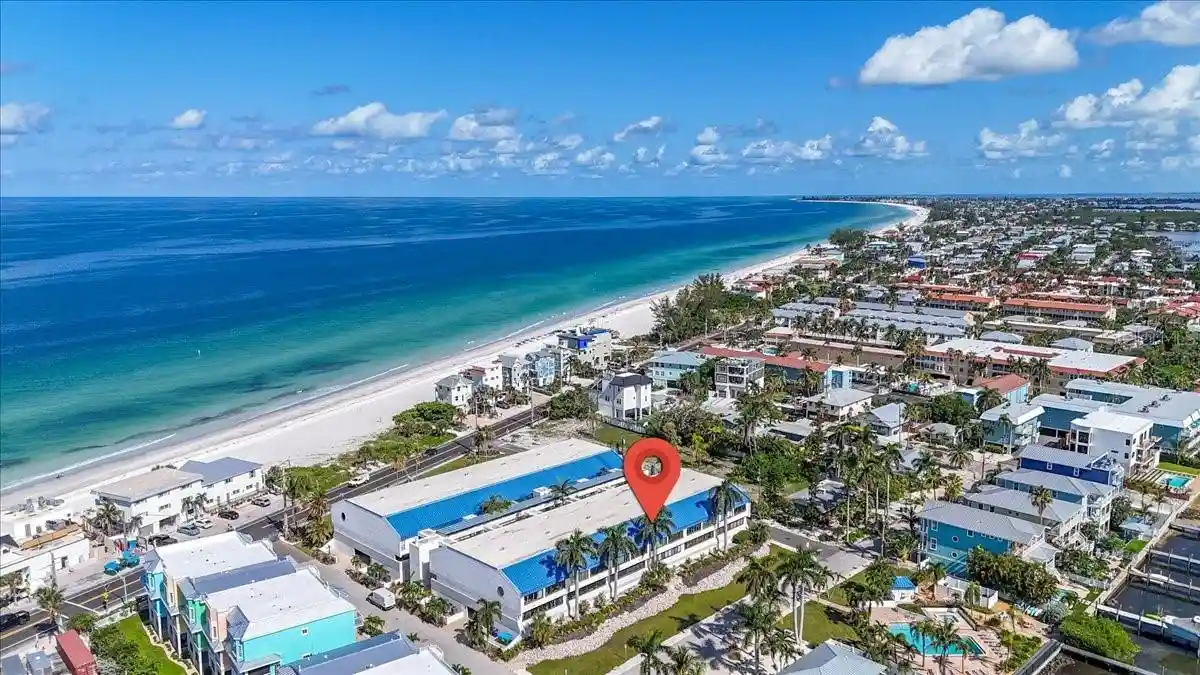 Listing Photo 2 - Condo for sale in 1007 Gulf Dr N located at 1007 Gulf Dr N, Bradenton Beach, FL 34217 - Unit #217