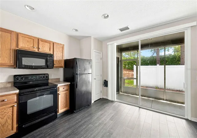 Photo 4 of Townhouse for sale at 4434 Sw 49Th Ave, Ocala, FL 34474 | MLS# OM731305 | Listing updated on 2026-10-14
