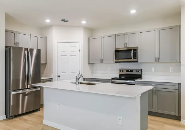 Photo 2 of Single family home for sale at 9867 Pelican Coast Dr, Dade City, FL 33525 | MLS# TB8543507 | Listing updated on 2026-09-02