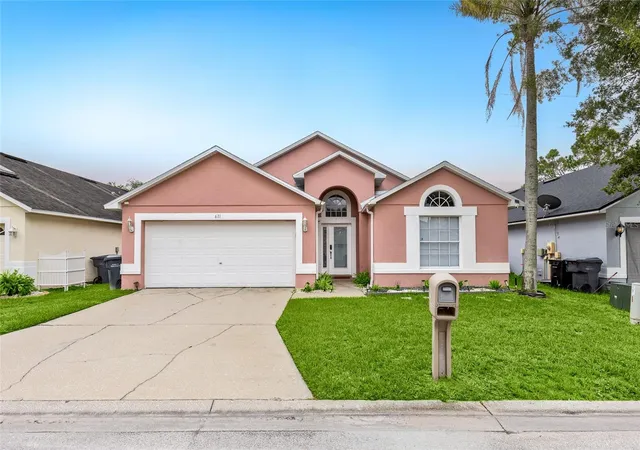 Photo 2 of Single family home for sale at 611 Saddle Ridge Dr, Davenport, FL 33896 | MLS# O6437459 | Listing updated on 2026-09-18