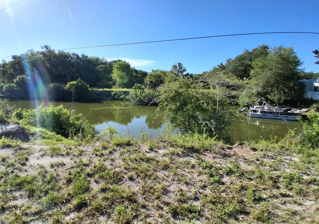 Photo 4 of Land for sale at 4366 Whiting Wy, Edgewater, FL 32141 | MLS# O6437462 | Listing updated on 2026-08-29