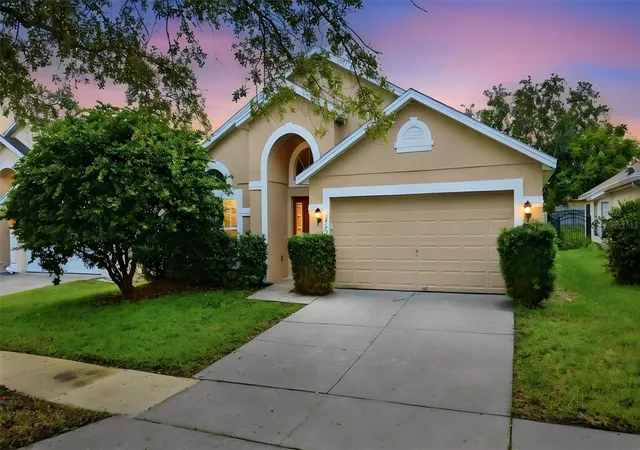 Photo 2 of Single family home for sale at 5742 Essex Isle Dr, Orlando, FL 32829 | MLS# O6437464 | Listing updated on 2026-10-09