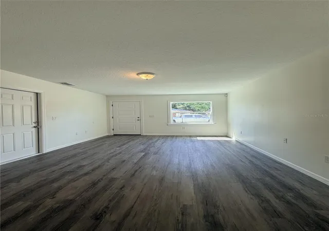 Photo 3 of Single family home for sale at 1013 6th Street E, Bradenton, FL 34208 | MLS# A4704385 | Listing updated on 2026-09-04
