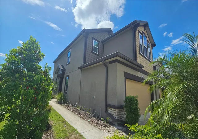 Photo 2 of Townhouse for sale at 11840 Sky Acres Ter, Bradenton, FL 34211 | MLS# A4704386 | Listing updated on 2026-08-29