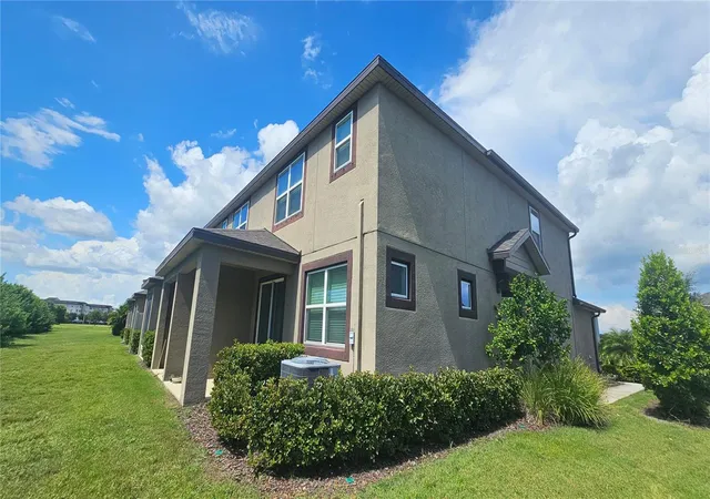 Photo 3 of Townhouse for sale at 11840 Sky Acres Ter, Bradenton, FL 34211 | MLS# A4704386 | Listing updated on 2026-08-29