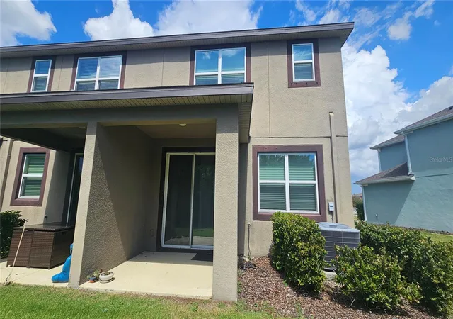 Photo 4 of Townhouse for sale at 11840 Sky Acres Ter, Bradenton, FL 34211 | MLS# A4704386 | Listing updated on 2026-08-29
